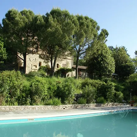 Countryside Retreat With Pool, Mantignana