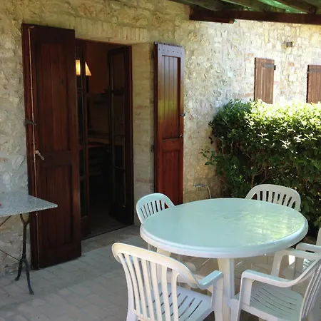 Countryside Retreat With Pool, * 만티냐라